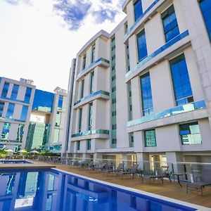 Vista Park Hplus Long Stay